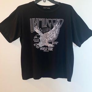 Rock Rose Couture - “Unplugged World Tour” Black & White Band Graphic T-Shirt Sm